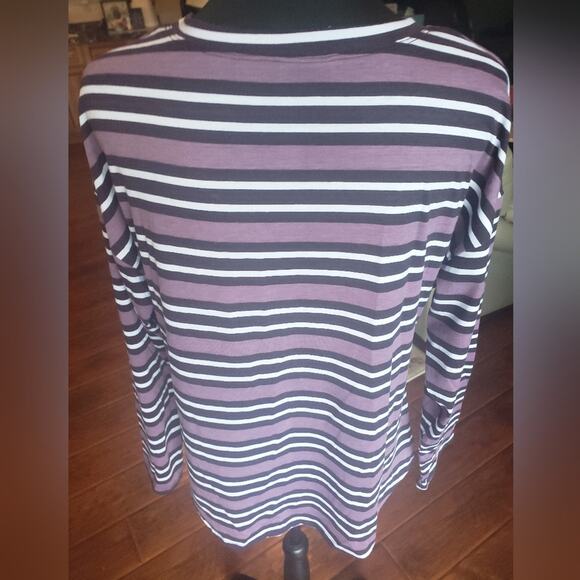 TRU‎ SELF L long sleeve dark and light purple and white - Picture 2 of 6